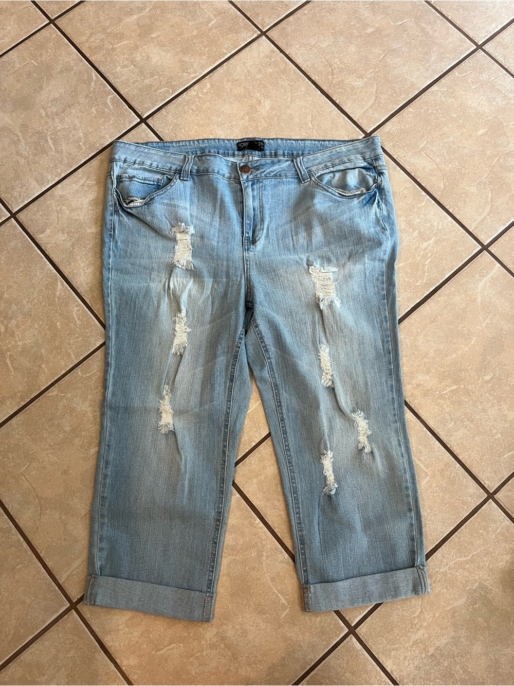 Forever 21 women’s jeans size 18. 99% cotton, one percent spandex.